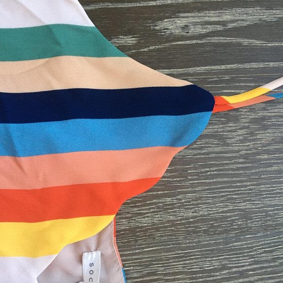 Nordstrom Socialite Scalloped V-Neck Tank Rainbow - Picture 3 of 3